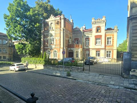 квартира по адресу Глебова ул., 12