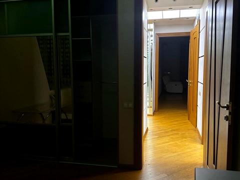 квартира за адресою Довженка вул., 2
