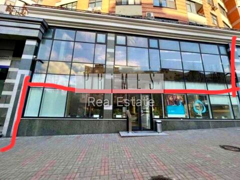 комерційна за адресою Лесі Українки бульв., 7-Б