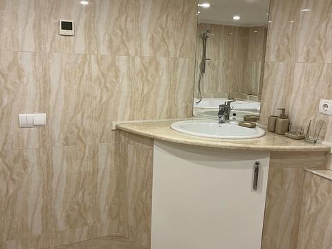 квартира за адресою Зодчих вул., 40