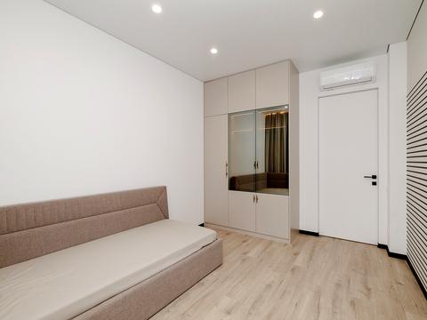 квартира за адресою Салютна вул., 2к6