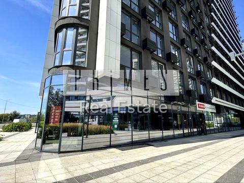 комерційна за адресою Дніпровська набережна вул., 15-Д