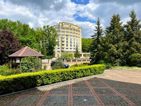 коммерческая по адресу Курортна, 19