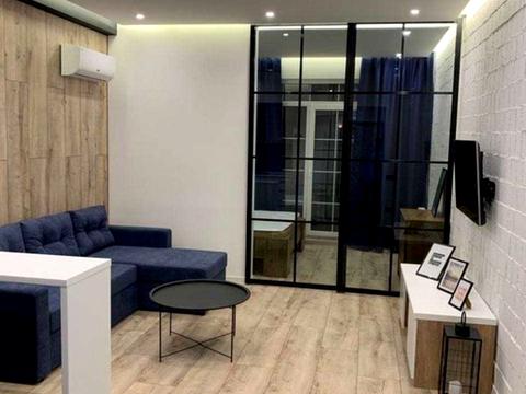 квартира за адресою Максима Максимовича, 26б