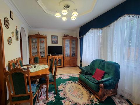 будинок за адресою Романа Шухевича вул.
