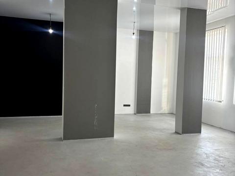 комерційна за адресою Добробутна вул., 1