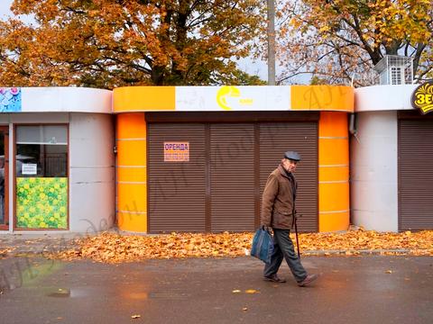 комерційна за адресою вул.Каденюка, 8г