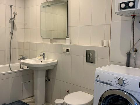 квартира за адресою Академіка Глушкова просп., 9е