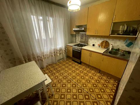 квартира за адресою Сержа Лифаря вул. (Олександра Сабурова), 16