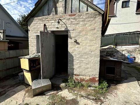 будинок за адресою Бузкова вул., 8