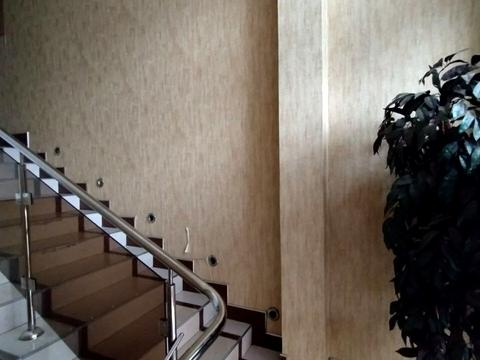 комерційна за адресою Конституційна вул., 15