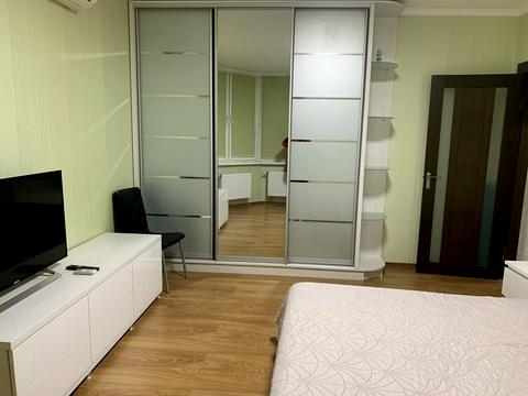 квартира за адресою Героїв полку "Азов" вул. (Маршала Малиновського), 4-В