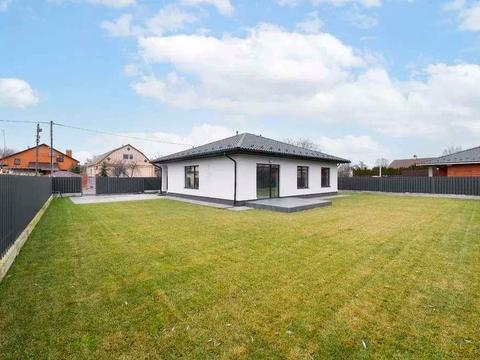 будинок за адресою Центральна вул.