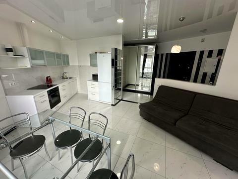 квартира за адресою Зарічна вул., 1-Г