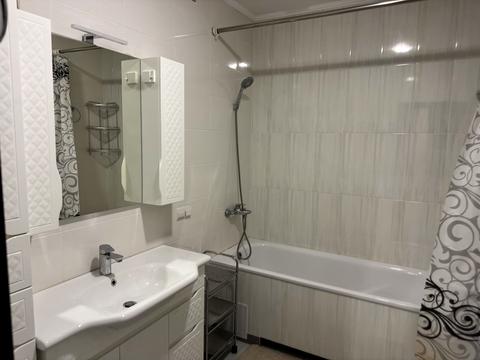 квартира за адресою 50-річчя УПА вул., 10-В