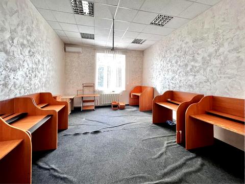 коммерческая по адресу Михаила Грушевского ул., 8