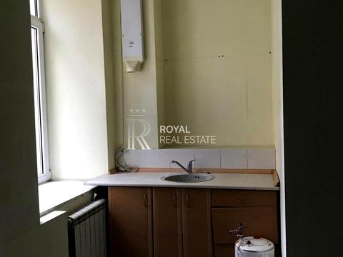 комерційна за адресою Ґарета Джонса вул. (Сім'ї Хохлових), 8