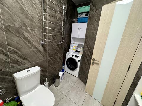 квартира за адресою Українська вул., 83б