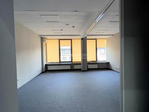 комерційна за адресою Велика Житомирська вул., 20