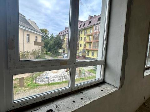 комерційна за адресою Шевченка вул., 36