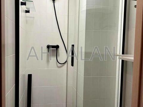 комерційна за адресою Верхній Вал вул., 2