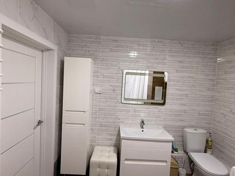 квартира за адресою Нескорених просп. (Перемоги), 8