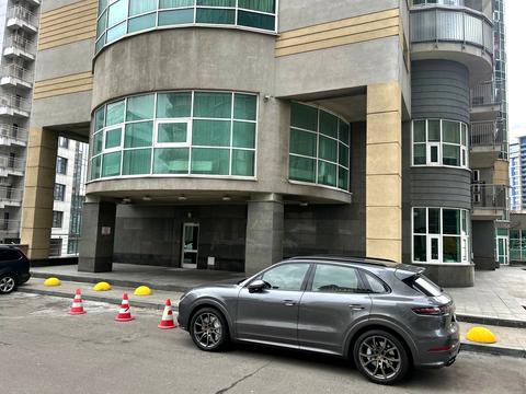 комерційна за адресою Звіринецька вул., 59