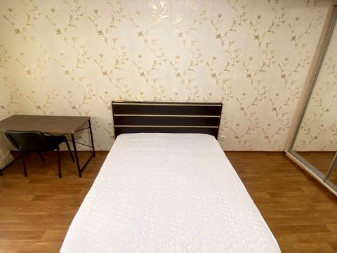 квартира за адресою Софії Русової вул., 1