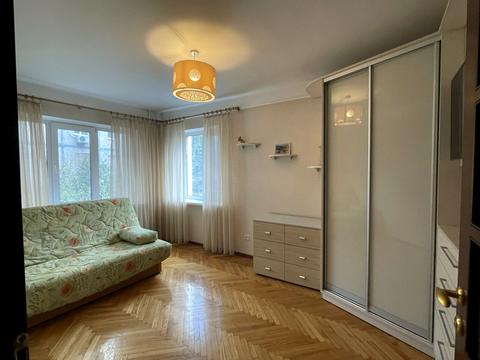 квартира за адресою Зодчих вул., 6