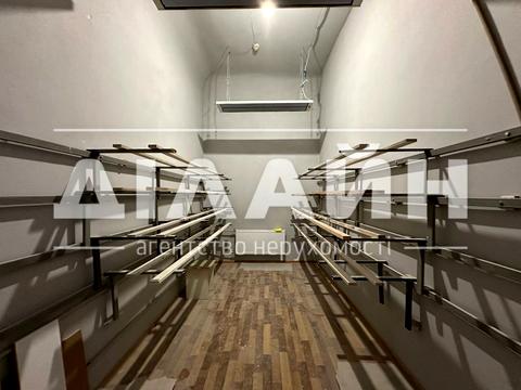комерційна за адресою Теплобудівна вул., 22