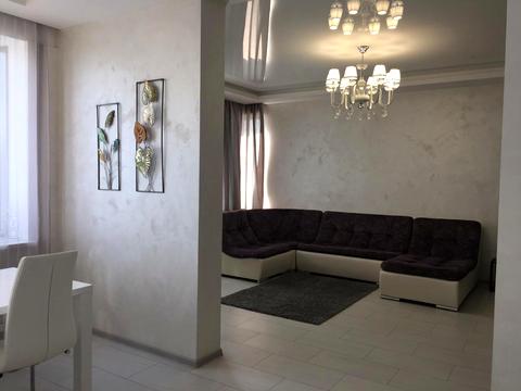 квартира за адресою Дніпровська набережна вул., 14