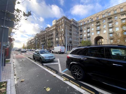 комерційна за адресою Пирогова вул., 5