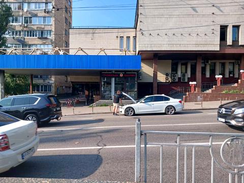 коммерческая по адресу Тараса Шевченко бульв., 38