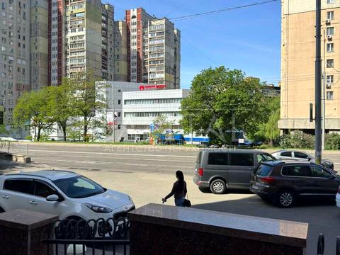 коммерческая по адресу Вячеслава Черновола ул., 29