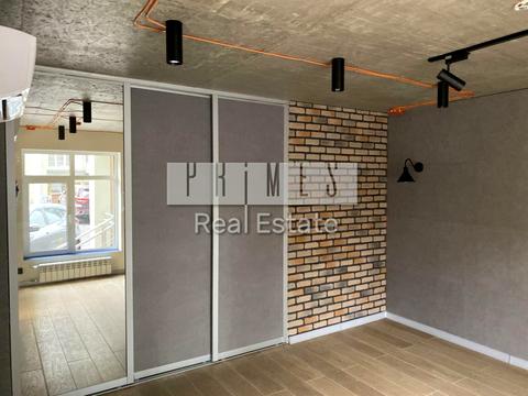 комерційна за адресою Антоновича вул. (Горького), 131