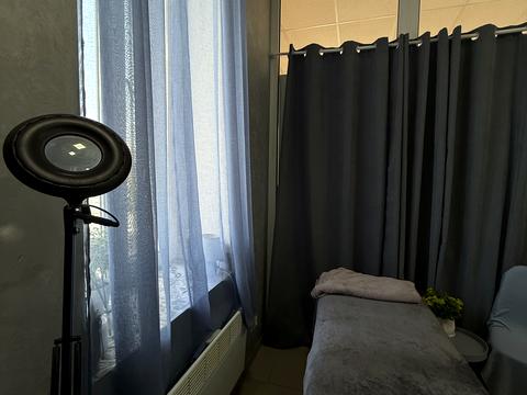 комерційна за адресою Нове шосе, 8