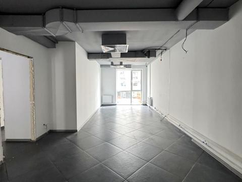 комерційна за адресою Героїв УПА вул., 73