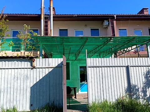 будинок за адресою Центральна вул.