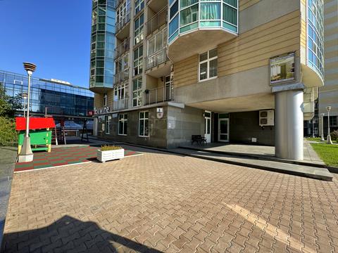 комерційна за адресою Звіринецька вул., 59