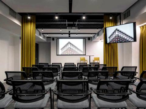 комерційна за адресою Миколи Пимоненка вул., 13