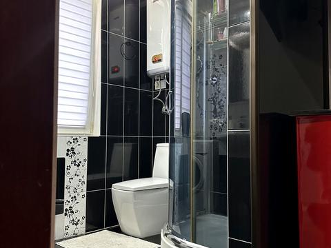 квартира по адресу Максимовича ул., 4