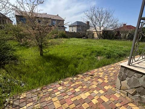 будинок за адресою Горіхова вул., 33