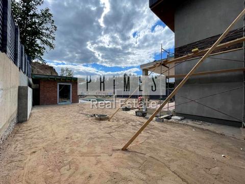 будинок за адресою Анни Ярославни вул.