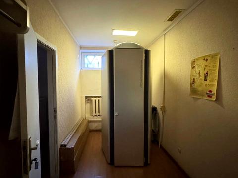 комерційна за адресою Семінарська вул., 15а