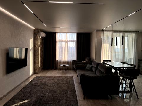 квартира за адресою Київ, Микільсько-Слобідська вул., 8