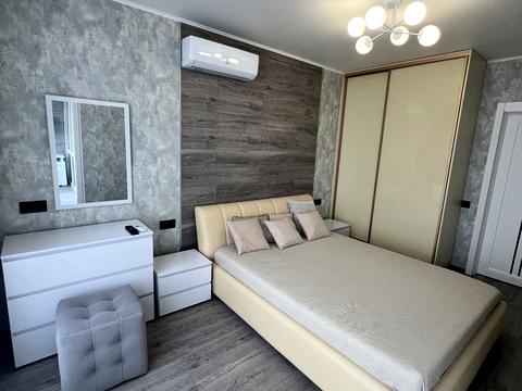квартира за адресою Олександра Олеся вул., 5-А