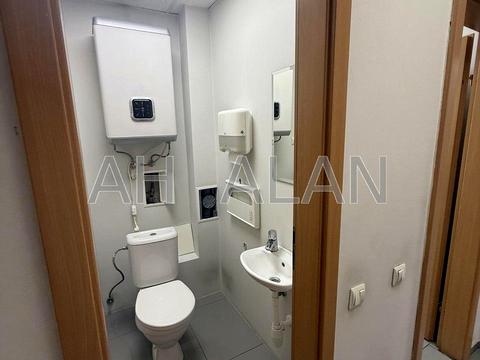 комерційна за адресою Казимира Малевича вул. (Боженка), 68Е