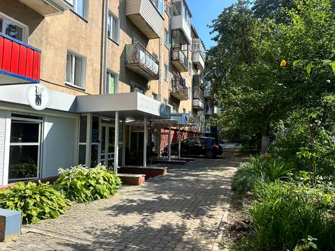 комерційна за адресою Рівне, Степана Бандери вул., 33а