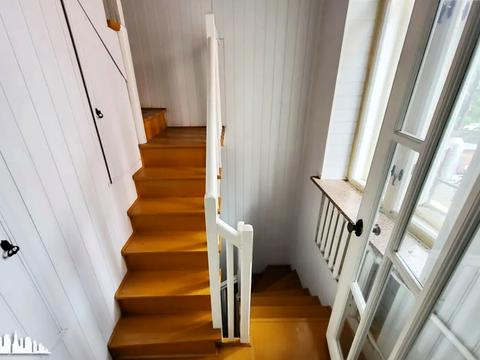 коммерческая по адресу Театральная ул., 9