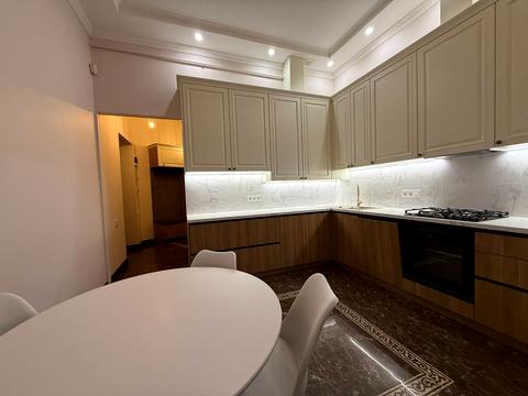 квартира за адресою Панаса Саксаганського вул., 7